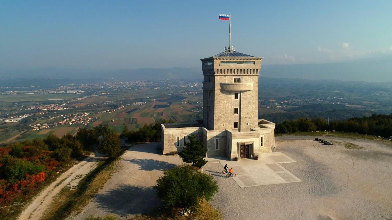 Vila Brinovka Kostanjevica na Krasu Εξωτερικό φωτογραφία